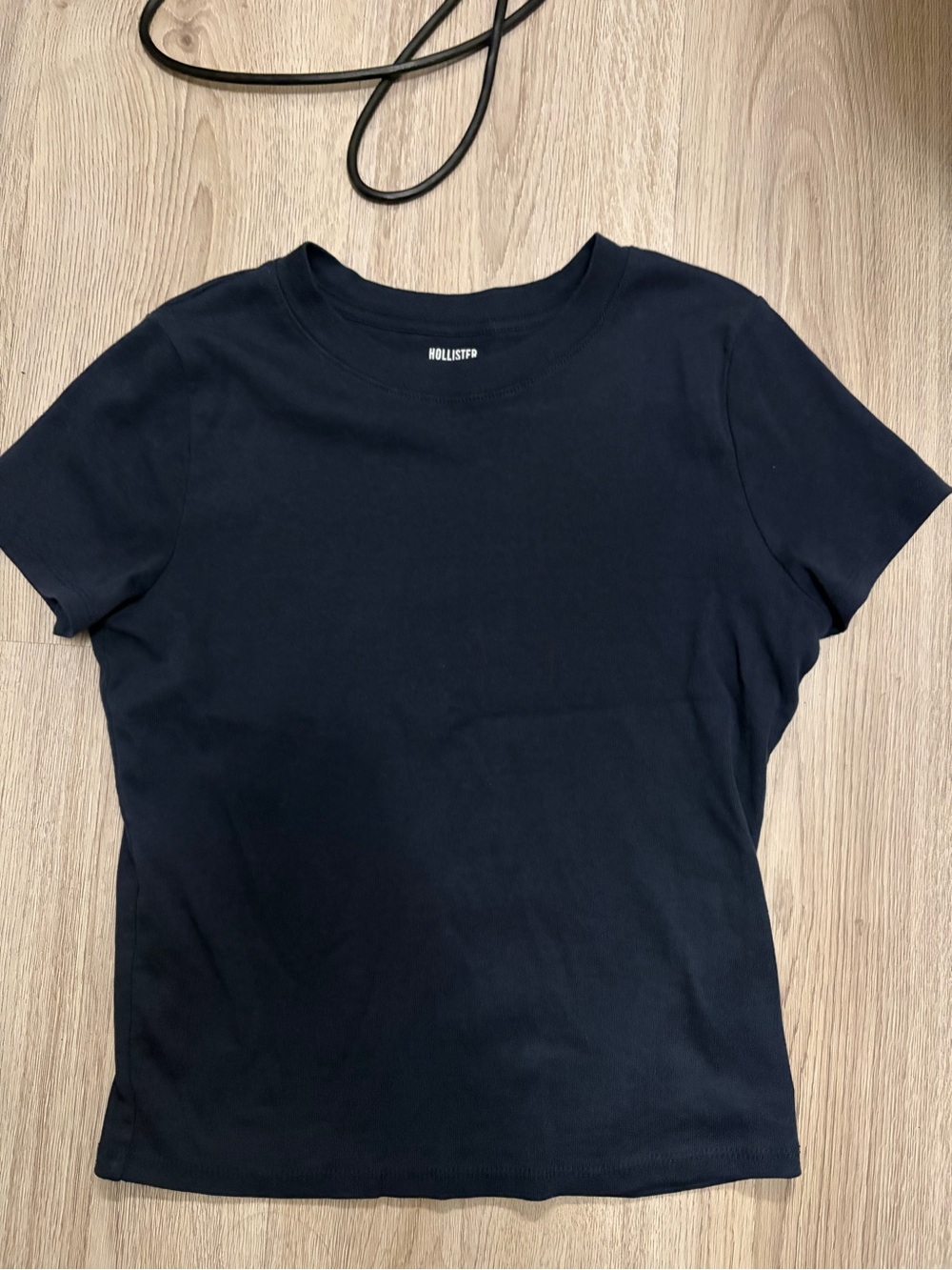 Hollister Women's Dark Navy Short Sleeve Tee